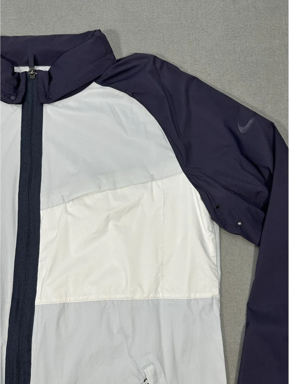 Nike Shield Men’s Windbreaker Jacket L Navy White Full Zip Hooded Lightweight